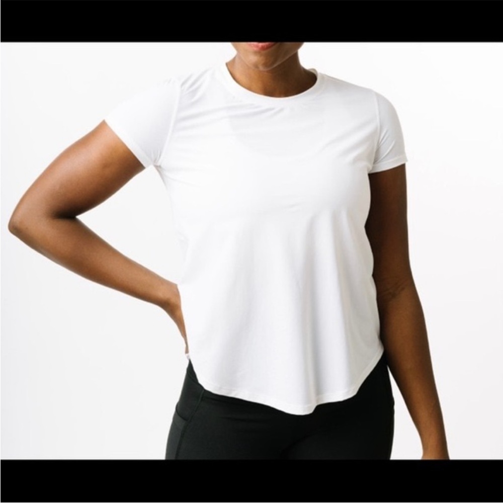 ZYIA White Panel Back Split Short Sleeve Tee